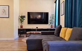 Zeiiss Apartments